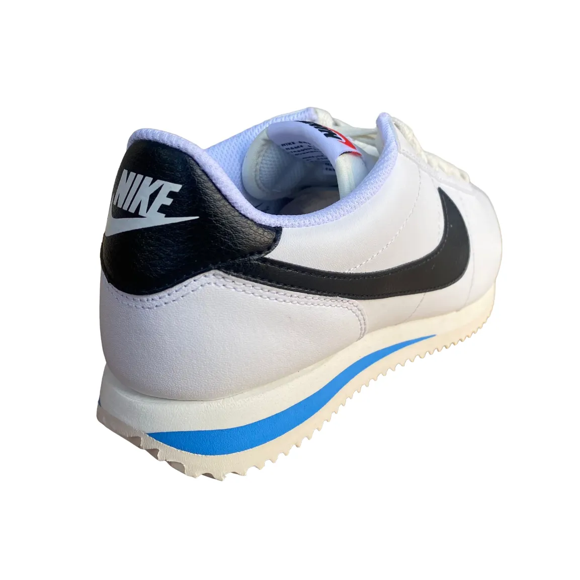 White Jeans White Sneakers Nike scarpa sneakers da donna Cortez DN1791-100 bianco nero azzurro
