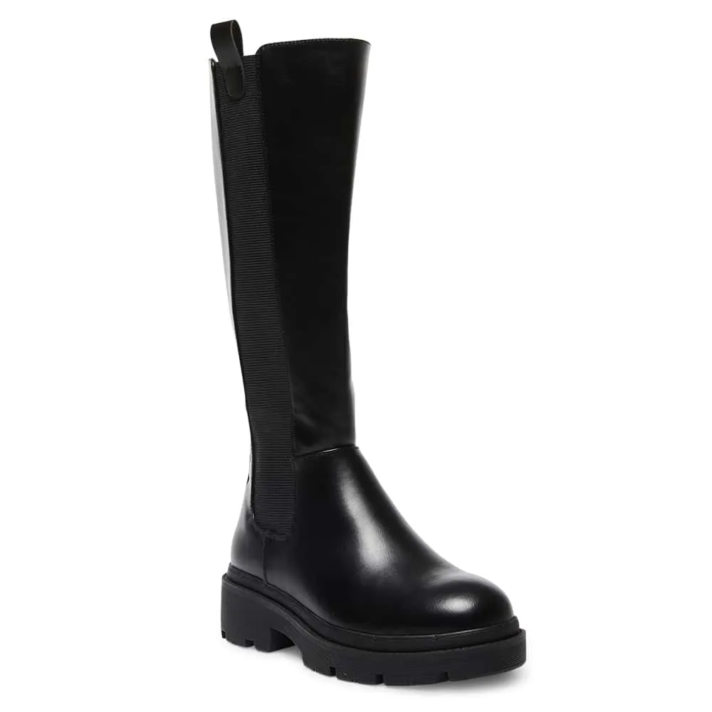Water Resistant Chelsea Boots Hero Boot in Black Smooth