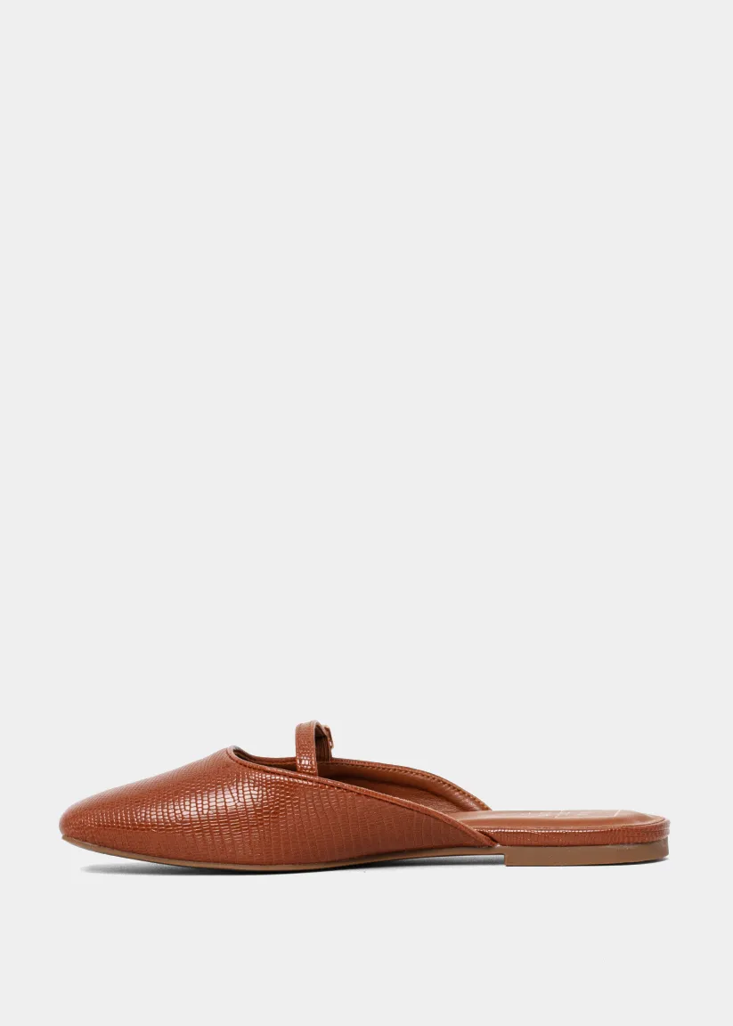 Pointed Flat Shoes Outfit ATHENA