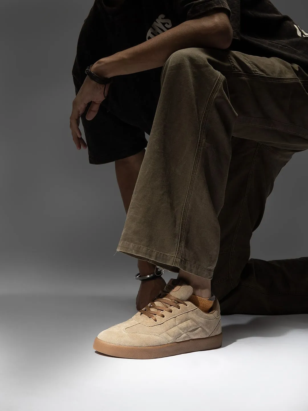 Bacca Bucci Fresco  Suede Low-Top Sneakers for the Urban Nomad Sneakers For The Fall
