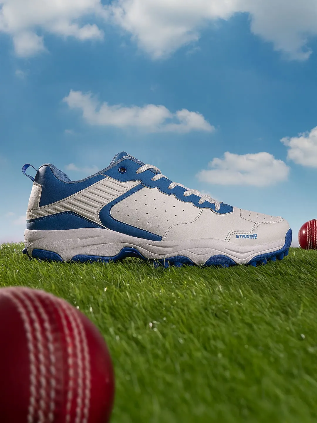 Best Badminton Shoes 2025 Bacca Bucci STRIKER Cricket Shoes