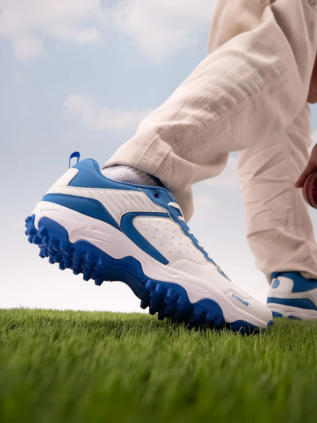 Bacca Bucci STRIKER Cricket Shoes Rs Badminton Shoes