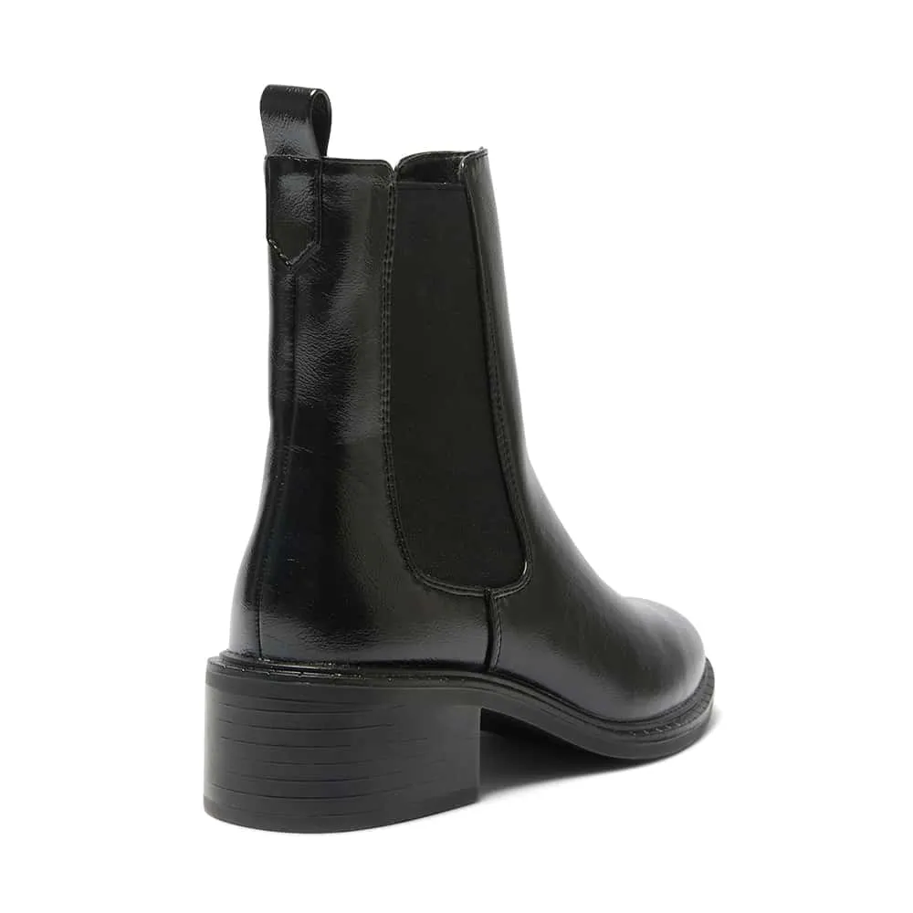 Bedford Boot in Black Crinkle Keen Chelsea Boots