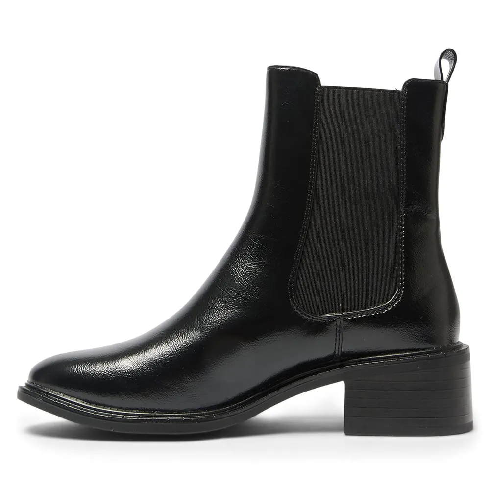 Bedford Boot in Black Crinkle Everleigh Chelsea Boots