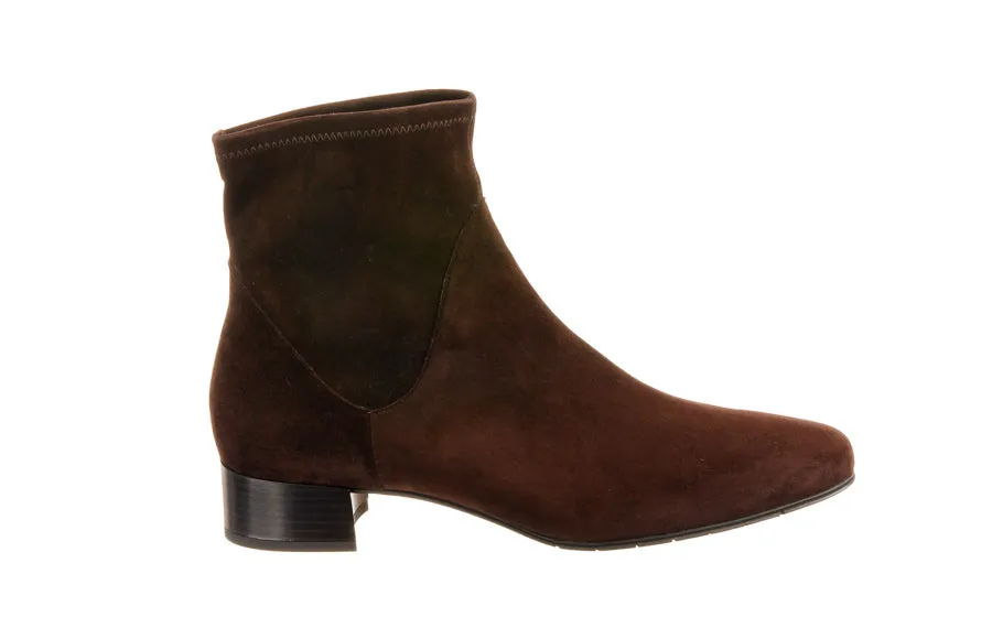 Br Softer Brown Perfect Ankle Boots