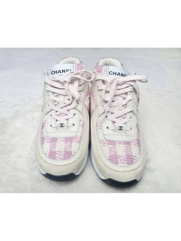 CC Logo Cotton Tweed Suede Calfskin Low Top Sneakers Pink Ecru Chanel Pink Nike Sneakers