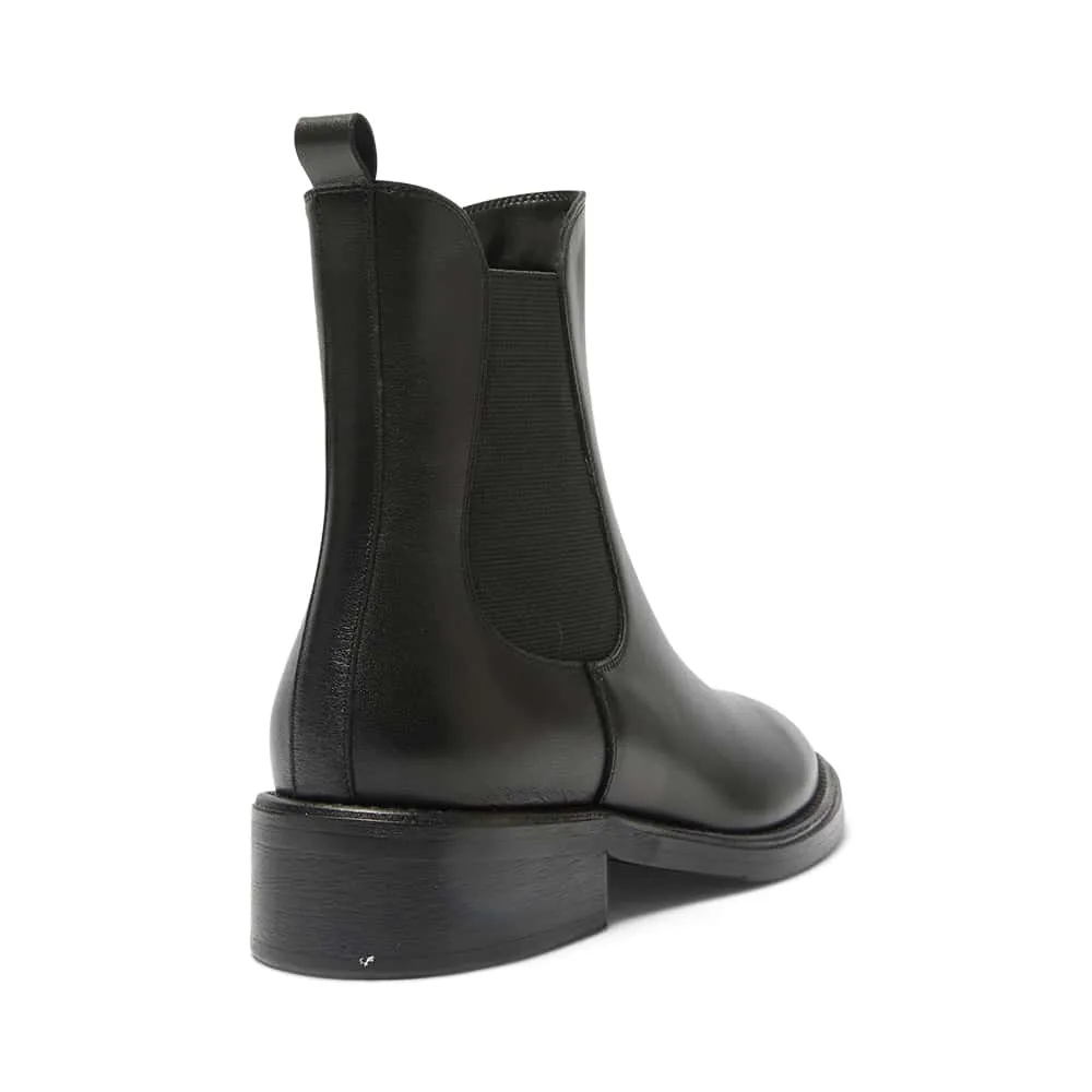 Muck Chore Farm Chelsea Boots Cedric Boot in Black Leather