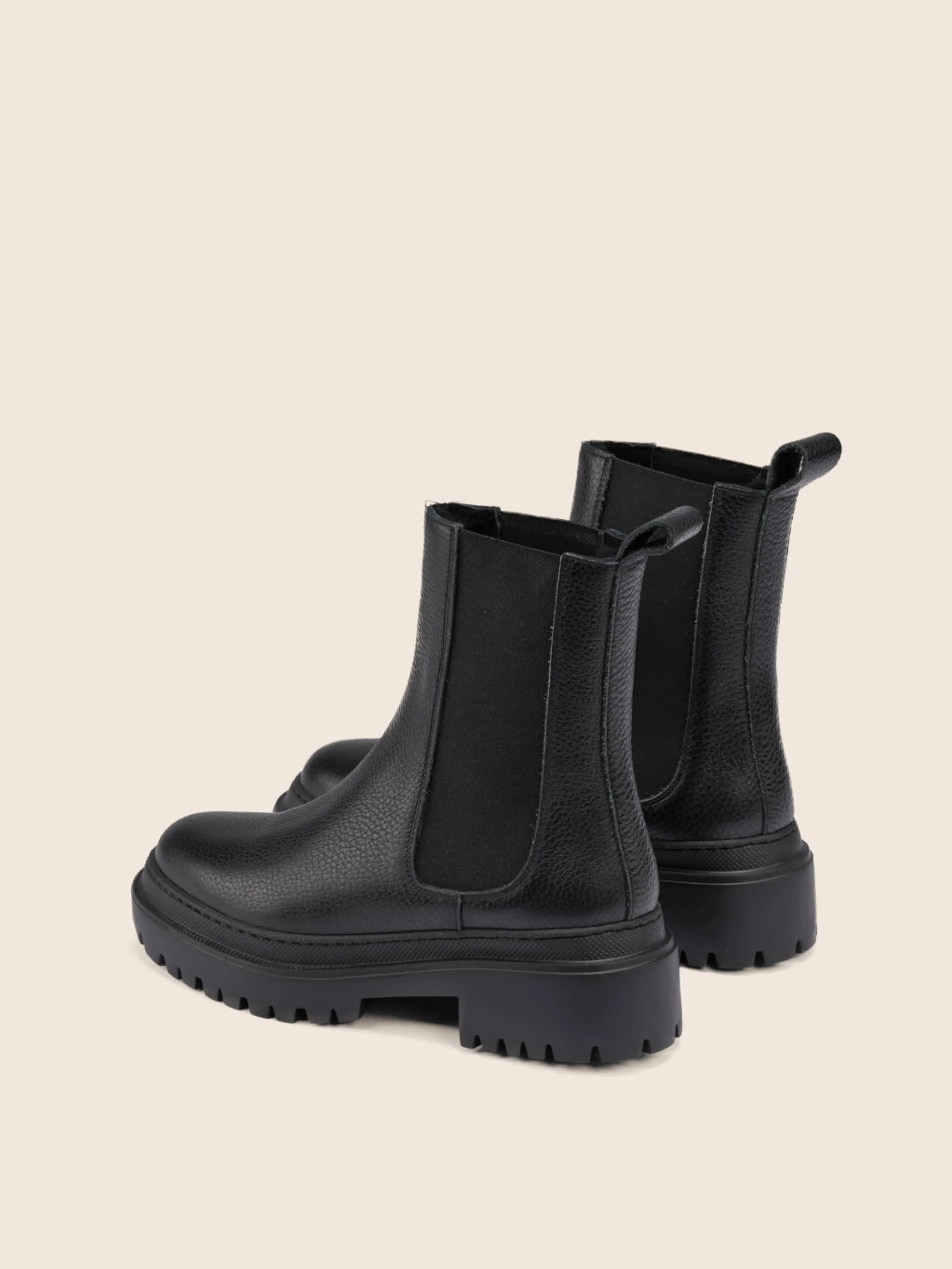 Cortina Black Lined Boot Mid Chelsea Boot