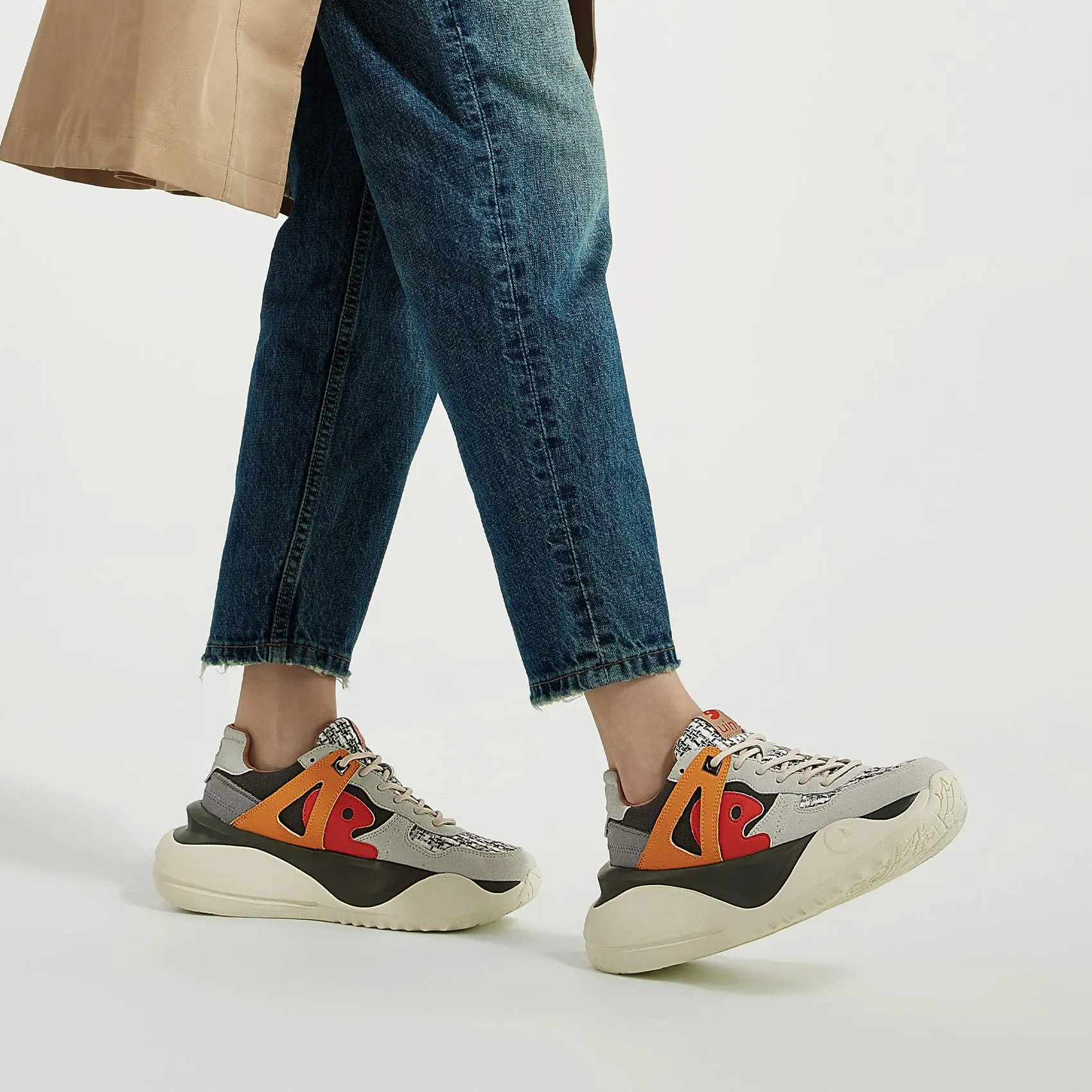 Dawn Grey Ruzaf V Women Badminton Shoes Features