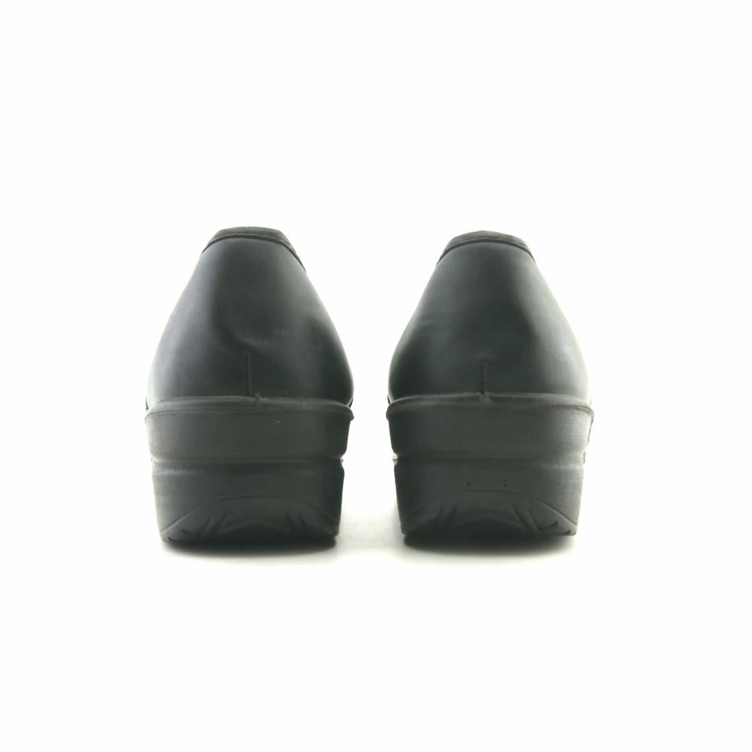 Laceless Slip On Shoes CUSHIONAIRE SLIP RESISTANT