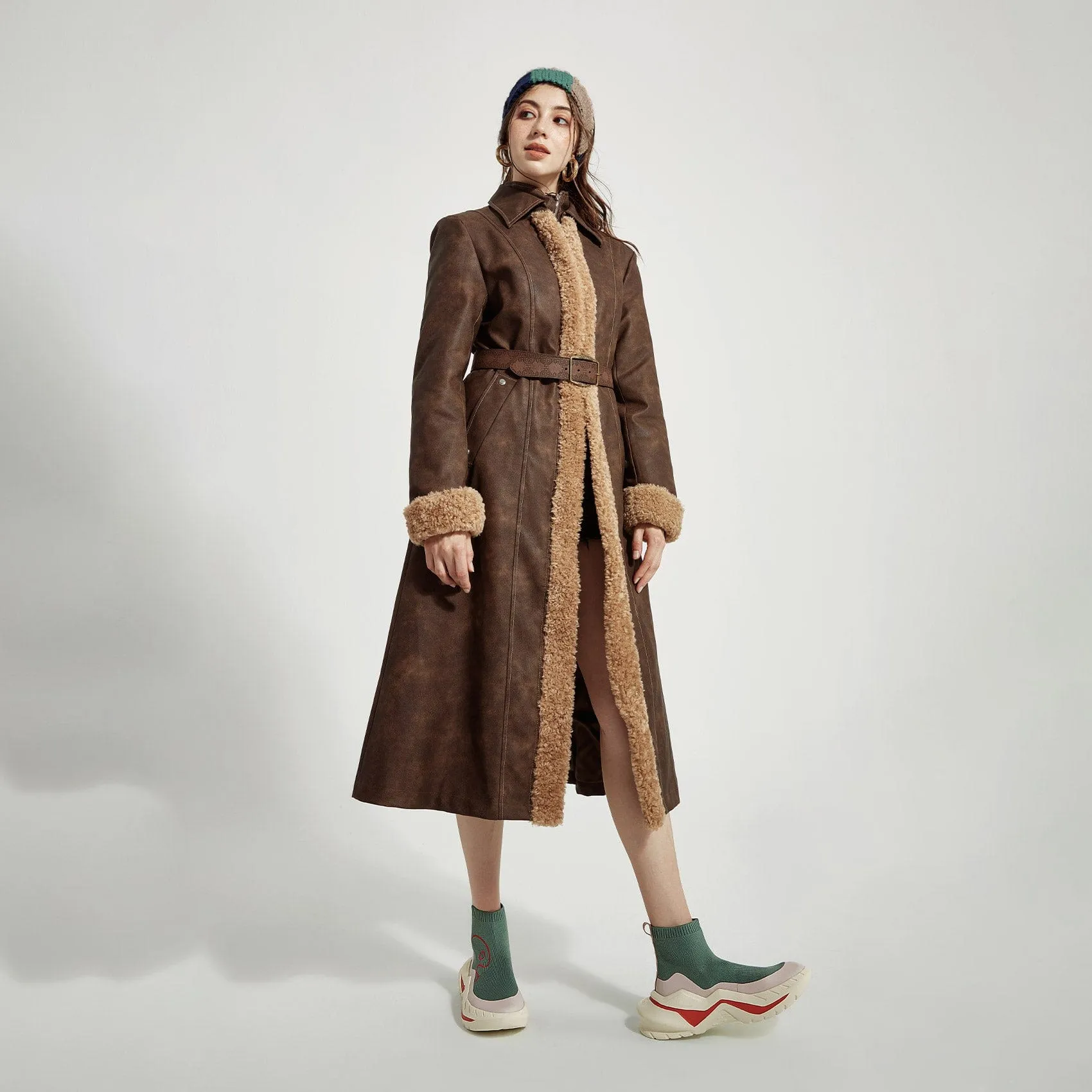 Badminton Shoes Under 500 Dark Forest Chueca IV Women