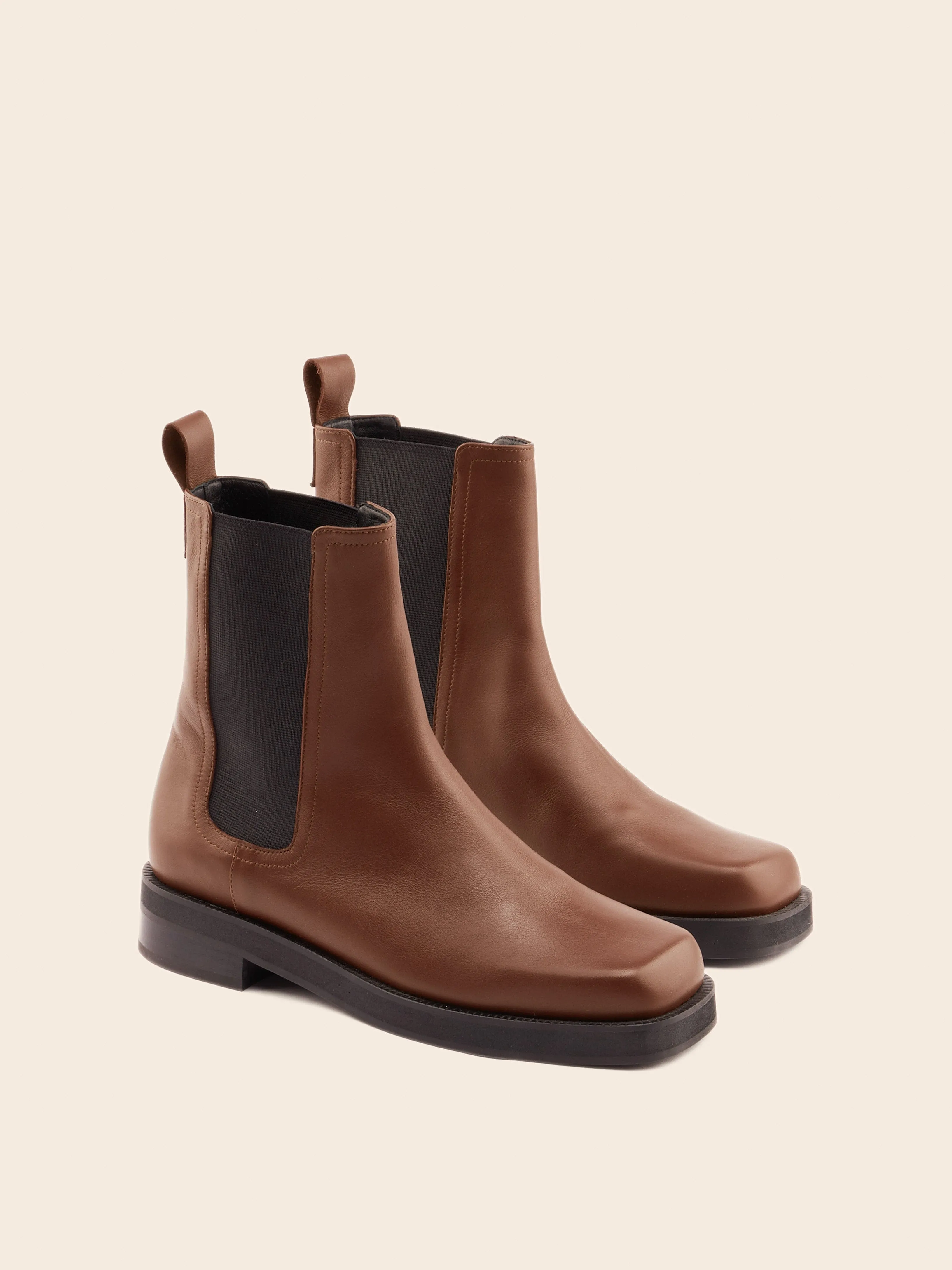 Mora Cognac Boot Eva Everyday Chelsea Boot