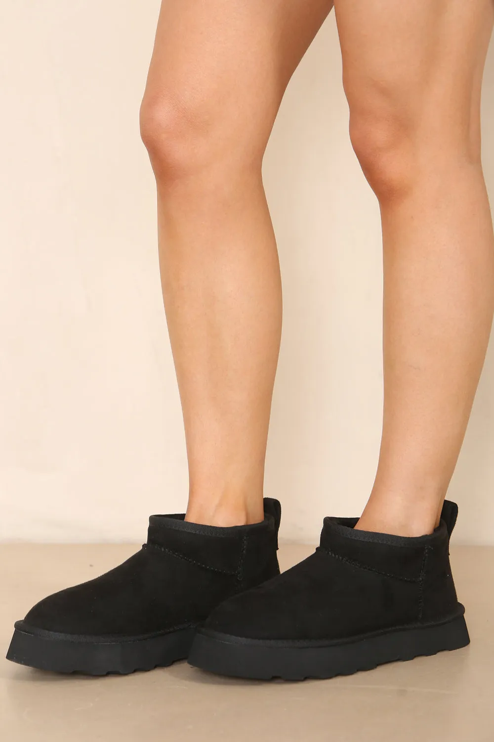 ANKLE LENGTH FAUX FUR LINING BOOTS IN BLACK FAUX SUEDE Ankle Boots With Shoelaces