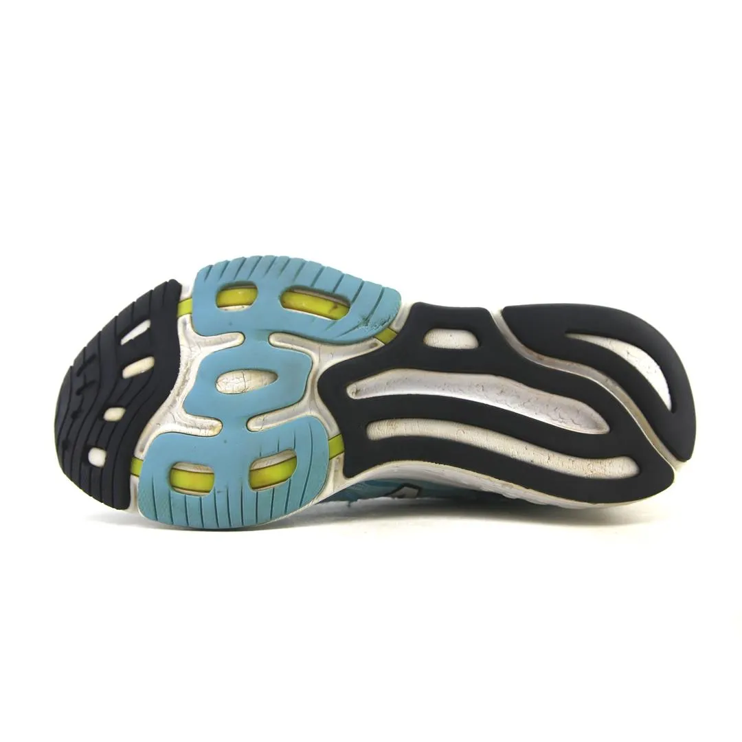 Grey Days New Balance NEW BALANCE 890 V6