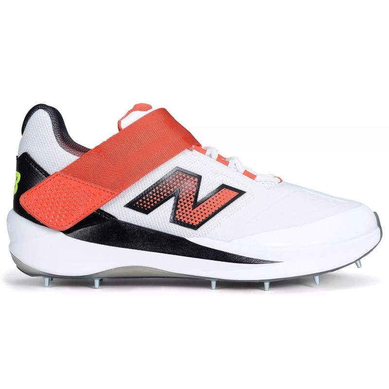New Balance CK4040v7 2E WIDE Adults Cricket Shoes