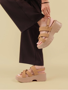 Jeans And High Heel Boots Jolie Beige Flatform Heels