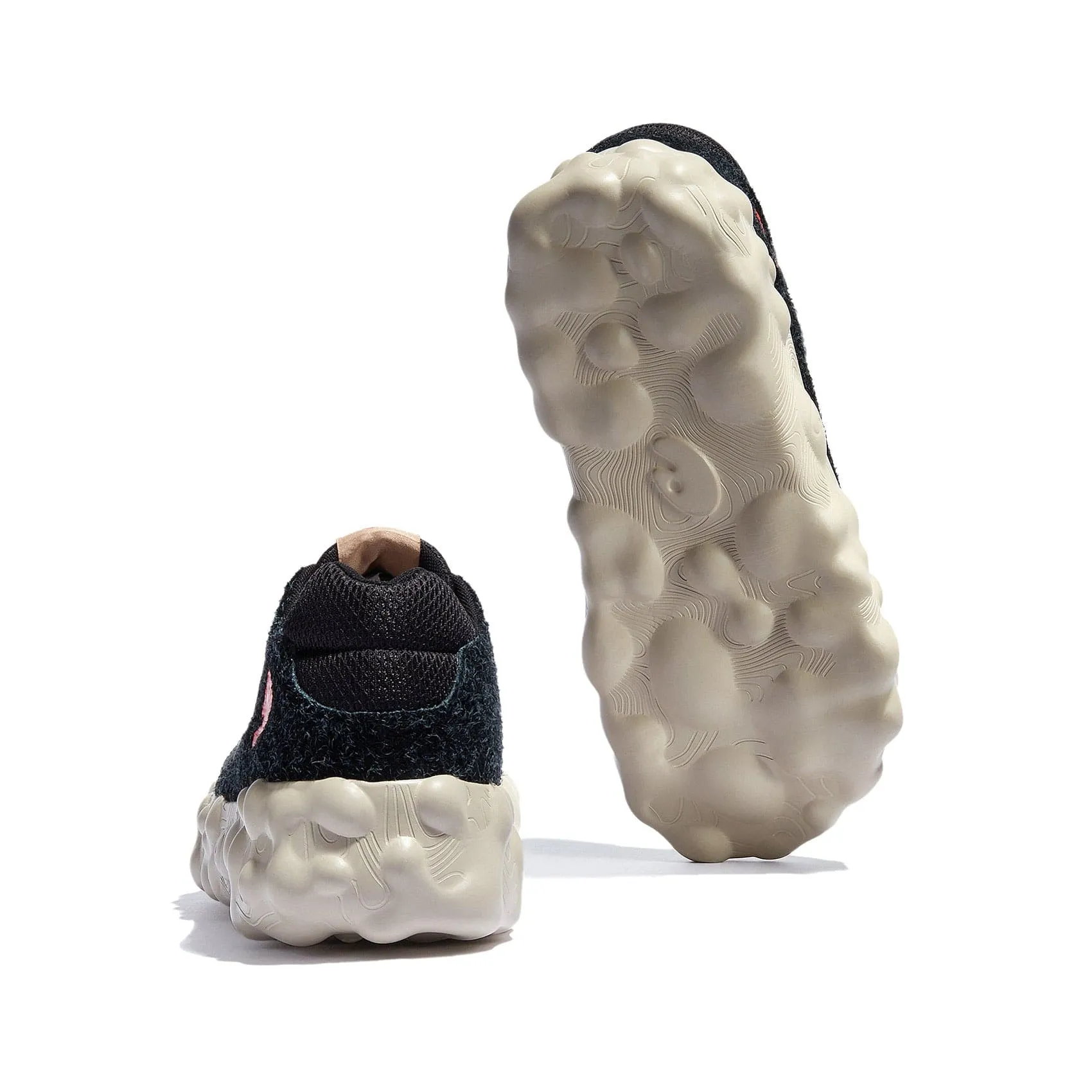 Fluffy Black Figueras I Women Pg3 Basketball Shoes