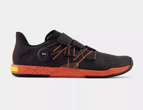 Men's New Balance Minimus TR BOA, Blacktop/Blaze Orange, 11 2E Wide New Balance 820