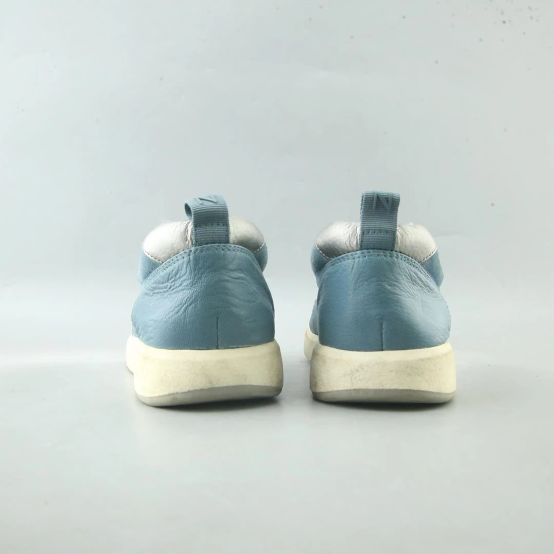 NATURALIZER . Vegan Slip Ons