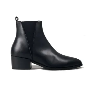 'Nerrie' vegan-leather Chelsea bootie by Zette Shoes - black 2976 Quad Arcadia Leather Platform Chelsea Boots
