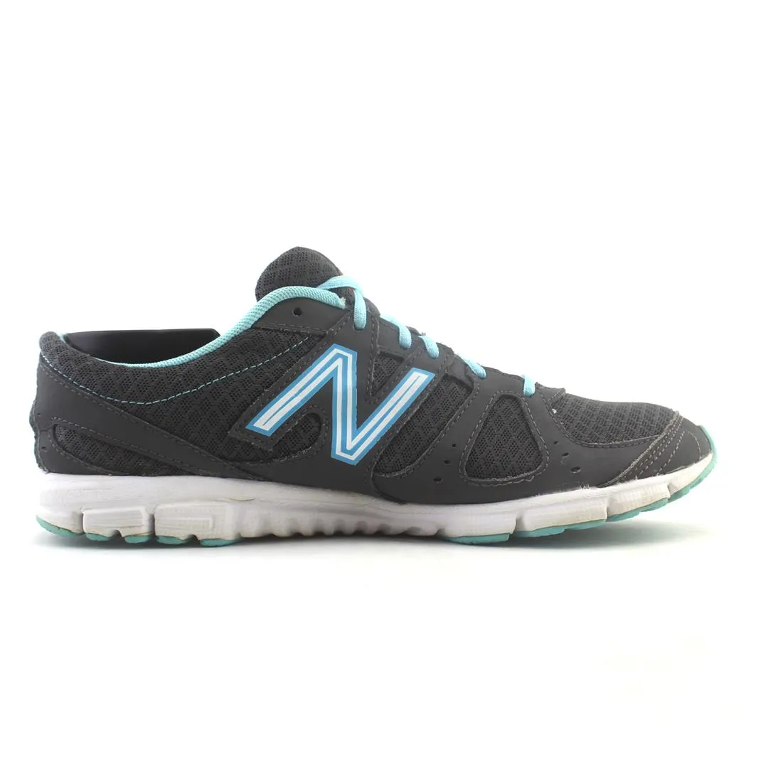 New Balance 574 Angora NEW BALANCE 550 V3
