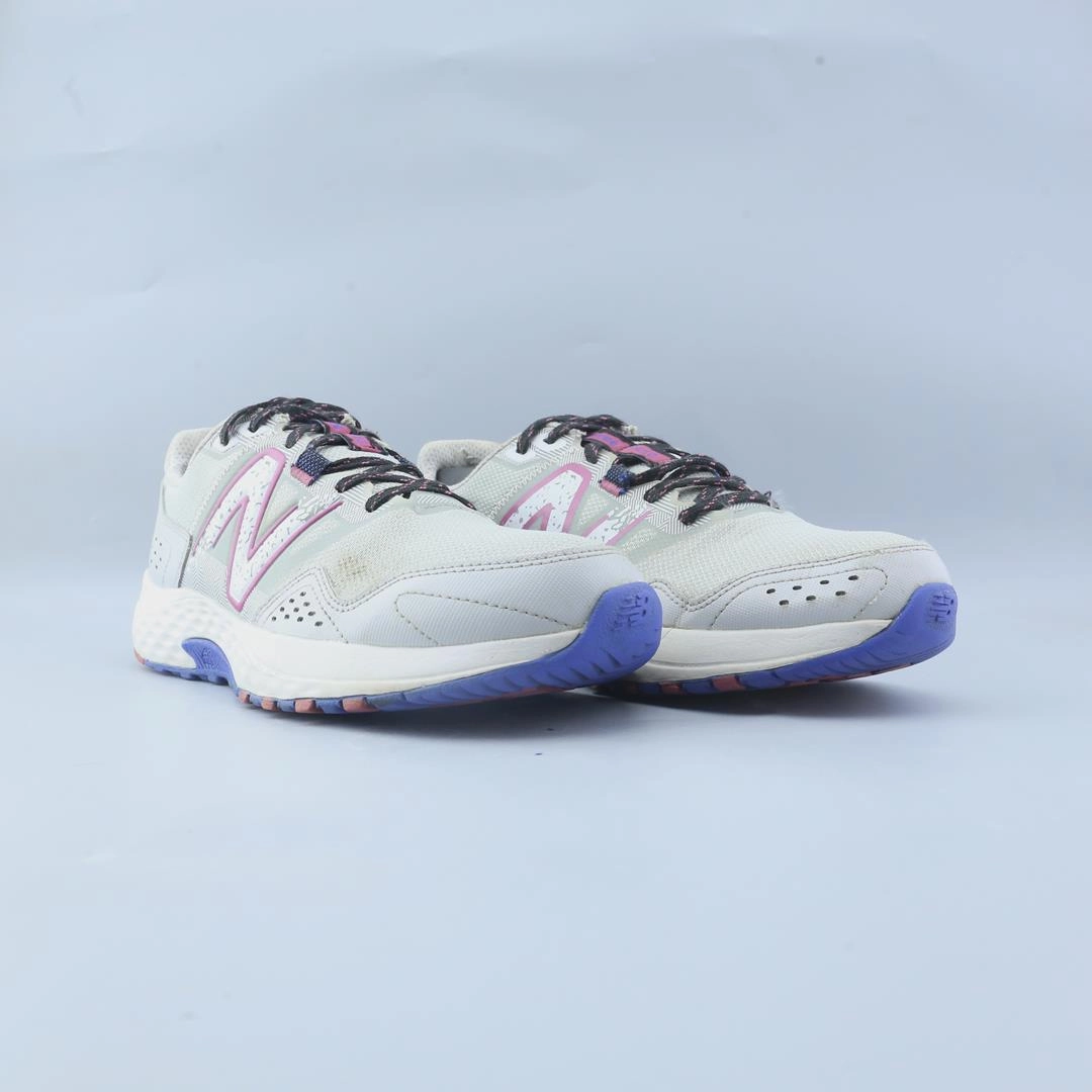 NEW BALANCE 410 V8 New Balance 840 V3