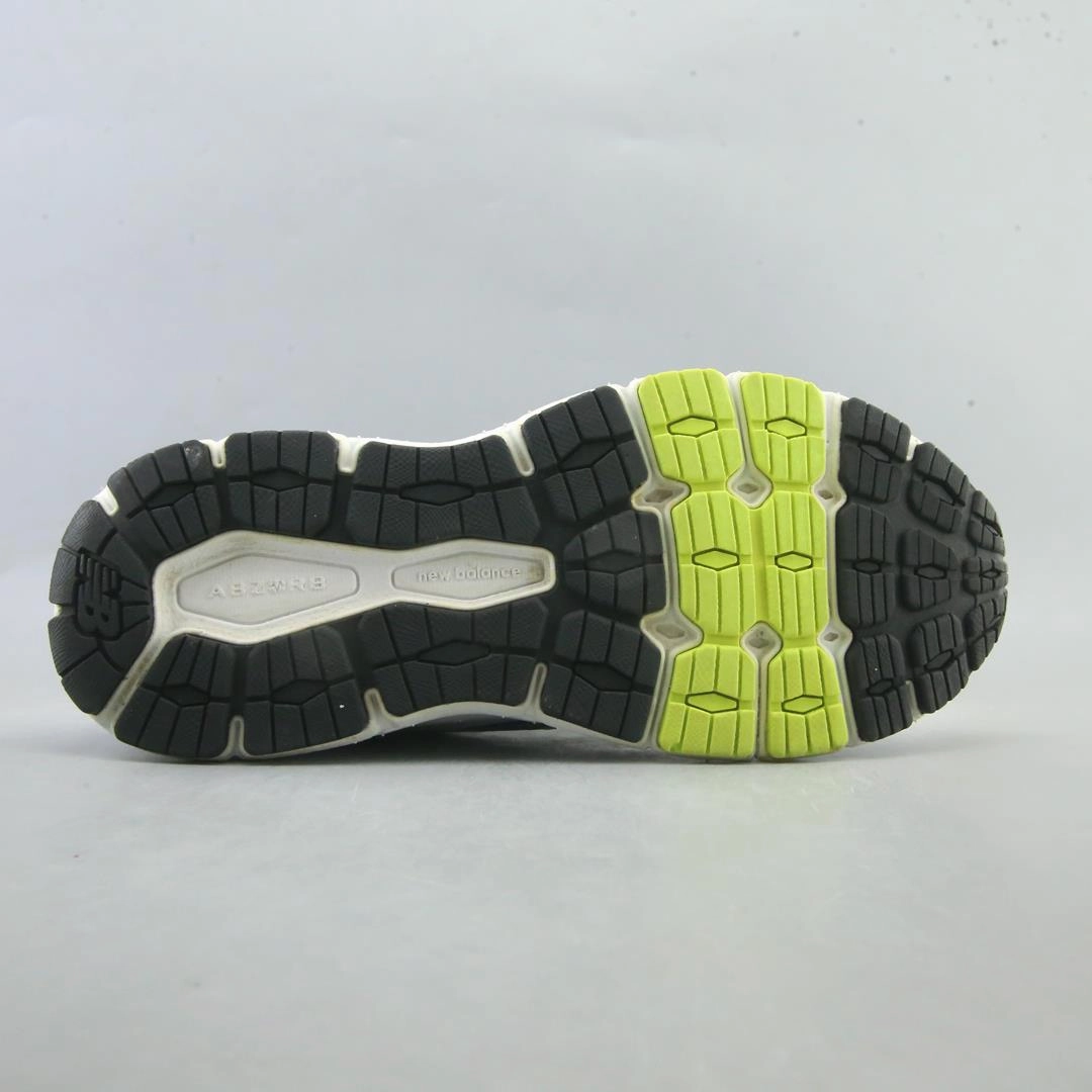 New Balance 519 NEW BALANCE 840 V3