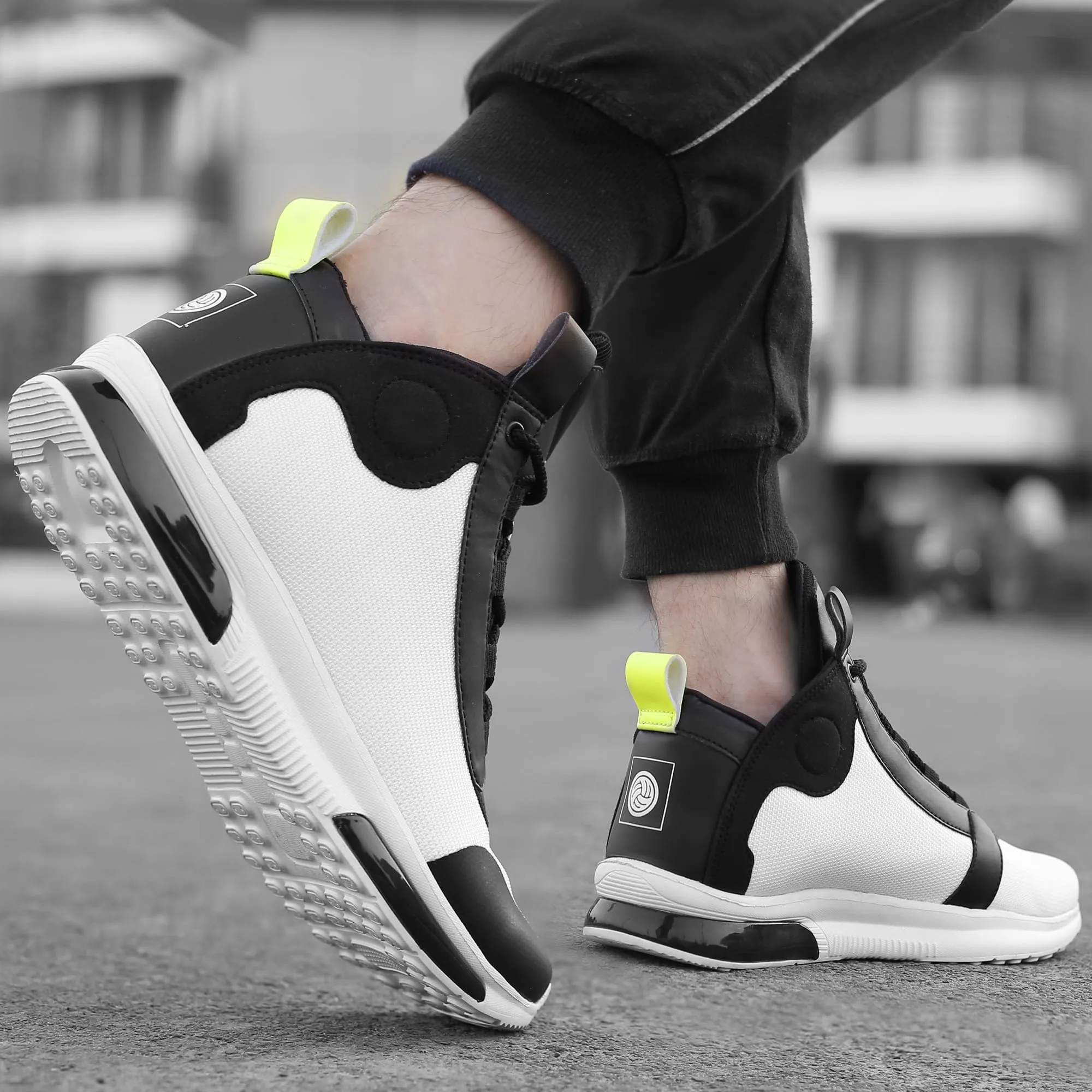 Basketball Shoes Size 4.5 Bacca Bucci Superstar