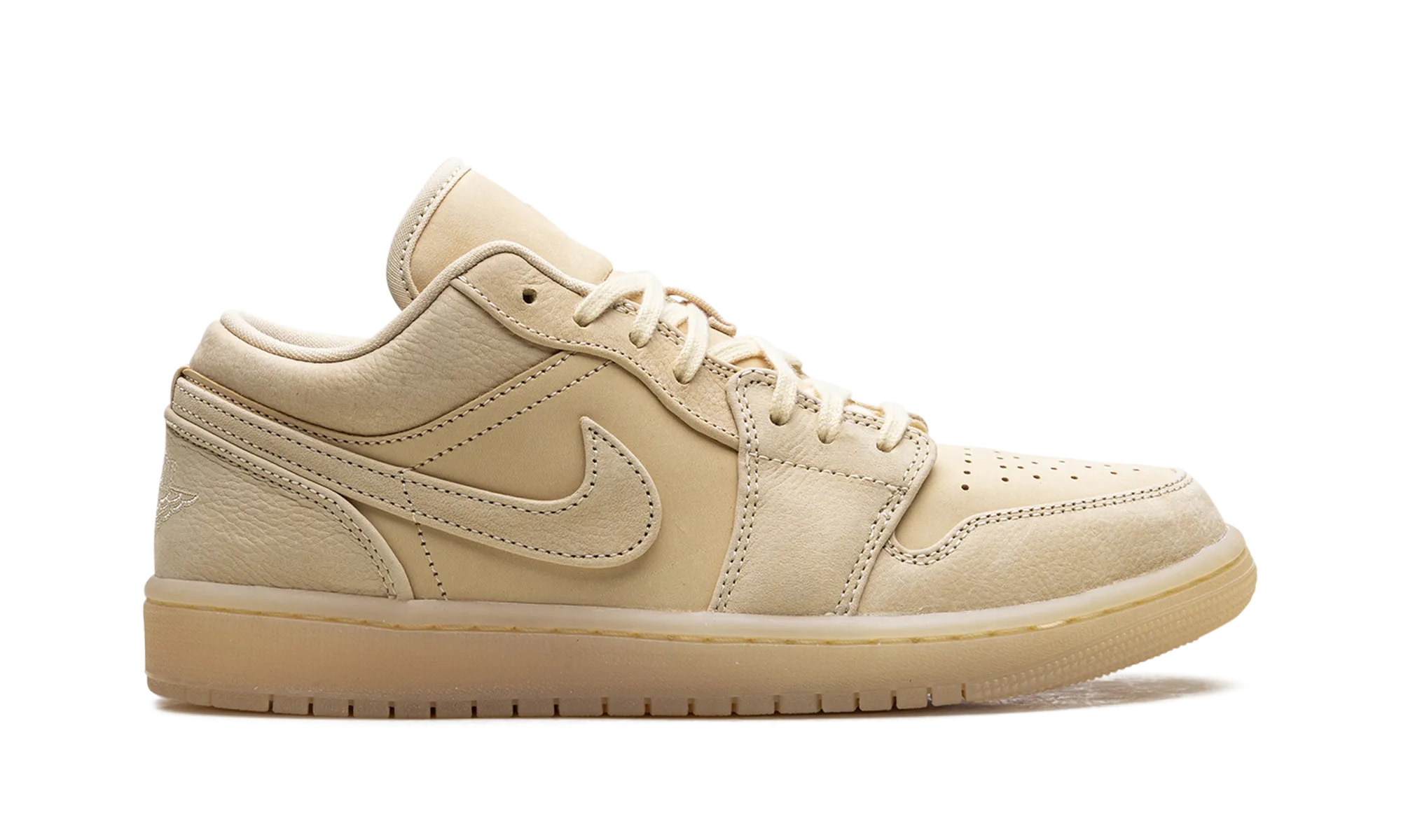 Air Jordan 1 Low SE WMNS "Sand" Make Basketball Shoes Grip Better