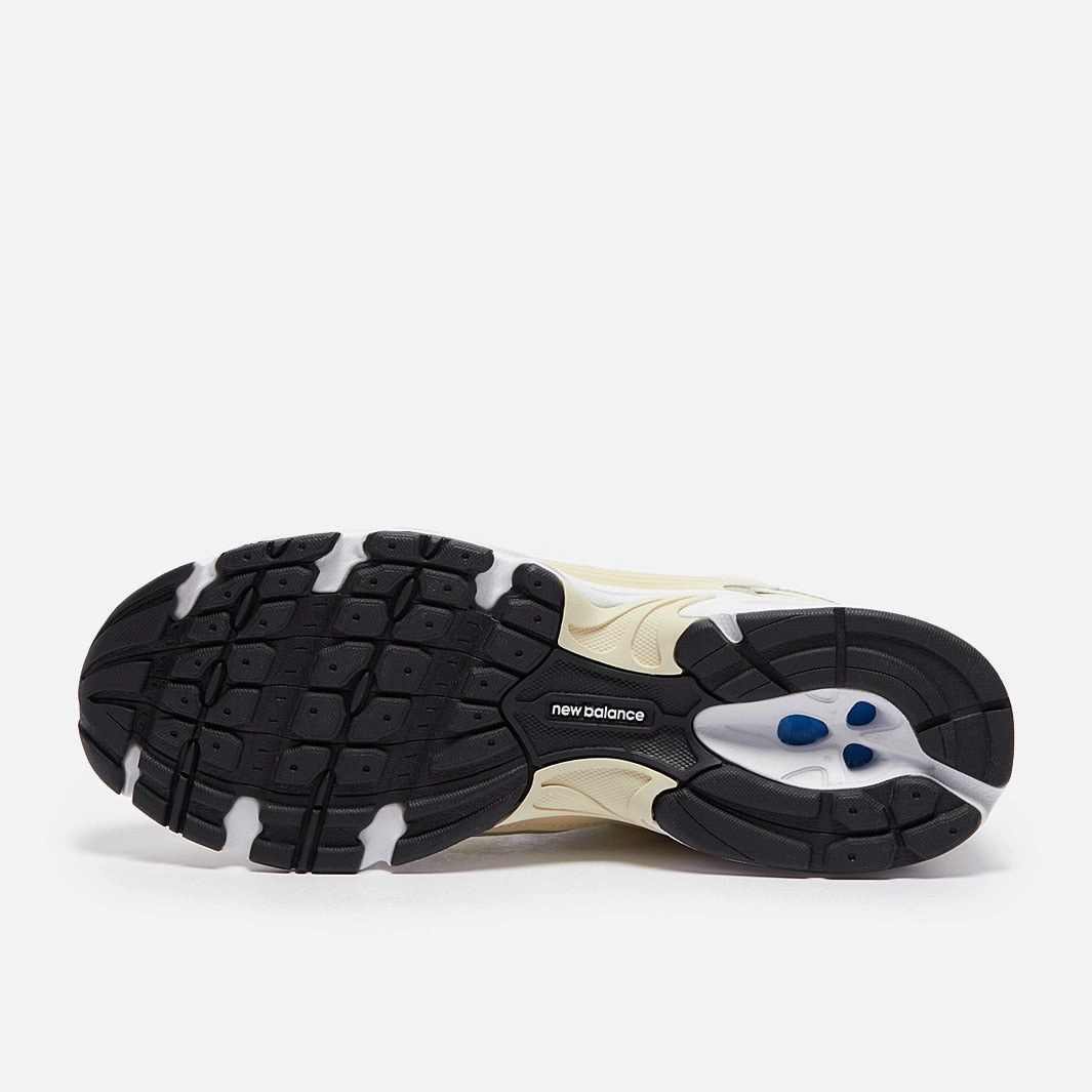 New Balance 530 Beige Sneakers New Balance