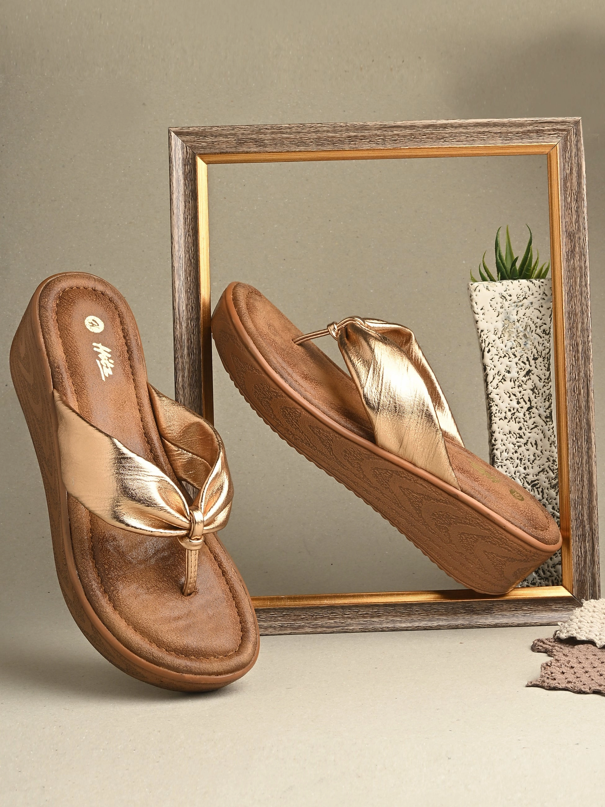 Ds Slippers Rivya Wedge Slippers