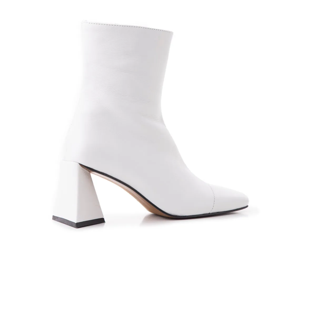 Horgen White Leather Best Ankle Boots For Wide Feet