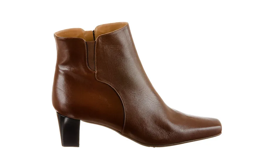 Leather Side Zip Ankle Boots Via Joleen