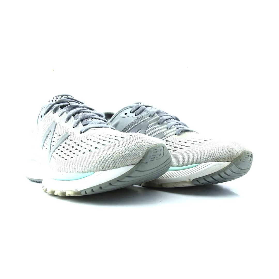 NEW BALANCE 860 V10 New Balance 750