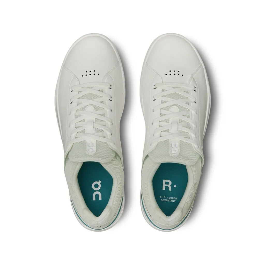 On Running THE ROGER Advantage - White/Ice Vintage Looking Tennis Shoes