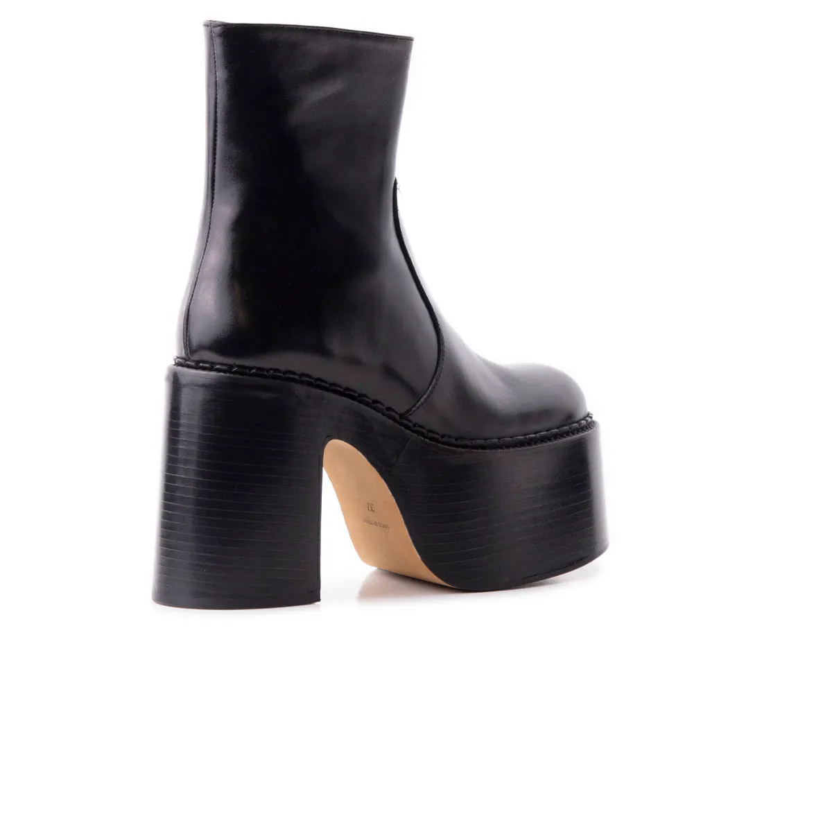 Gunner Black Leather Wine Ankle Boots