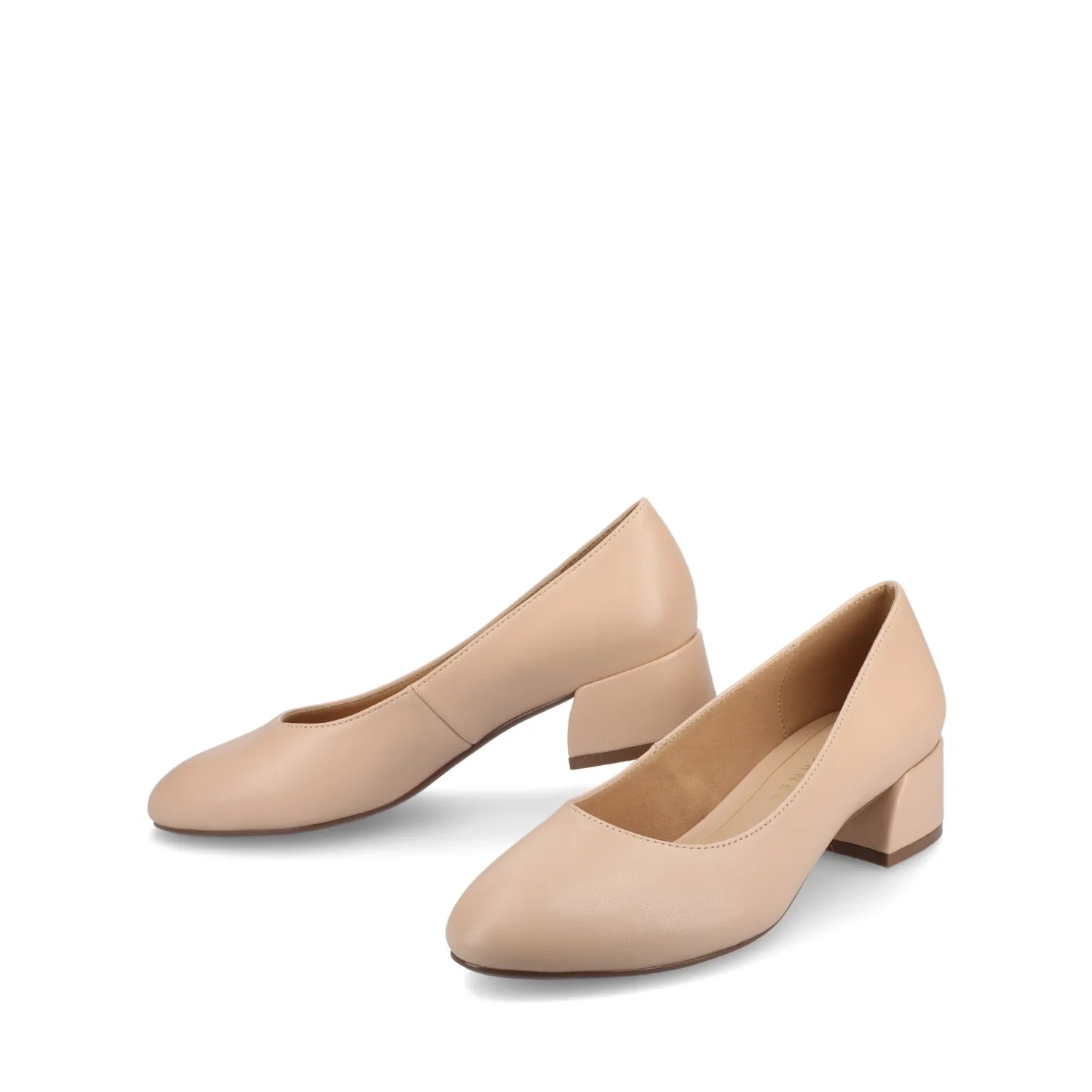 SAAR II VEGAN LEATHER PUMP HEELS IN WIDE Pumps And High Heels