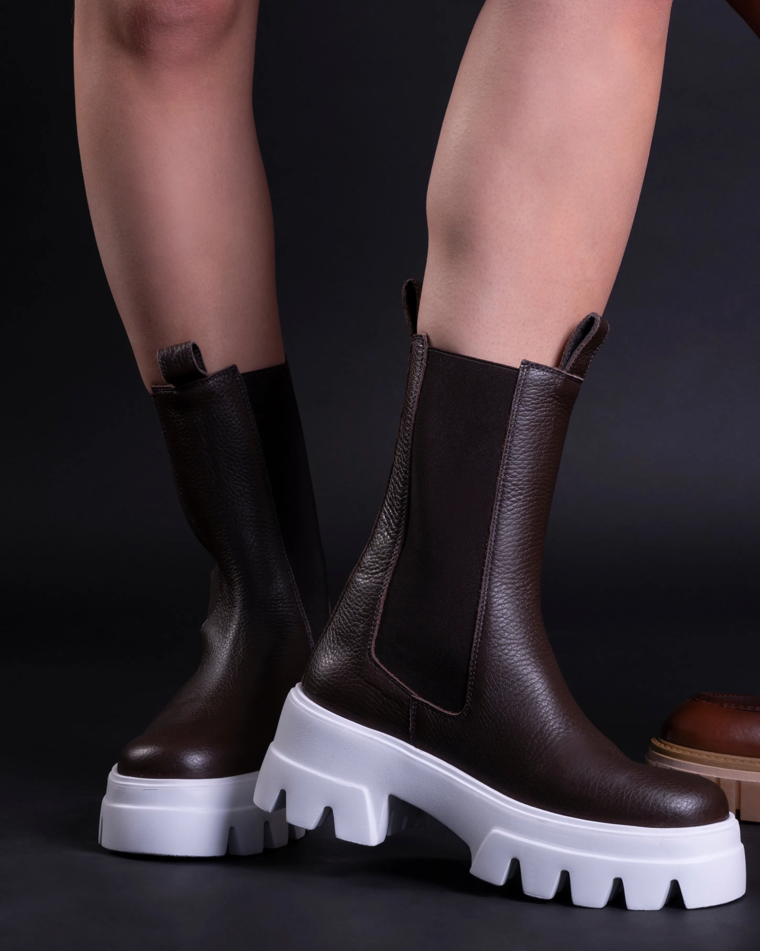 The Iconic Chelsea Boots Tacoma Brown Leather