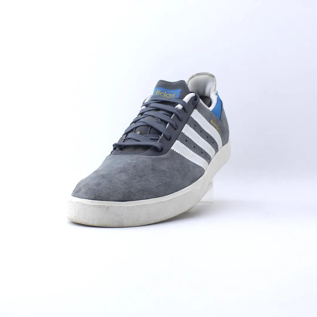 Best Badminton Shoes 2023 ADIDAS BUSENITZ