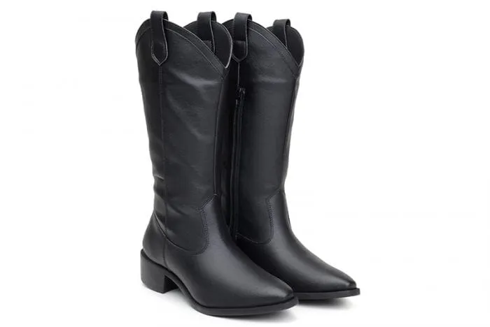 Best Hiker Boots 'Carlotta' women's pull-on bootie by Ahimsa - black