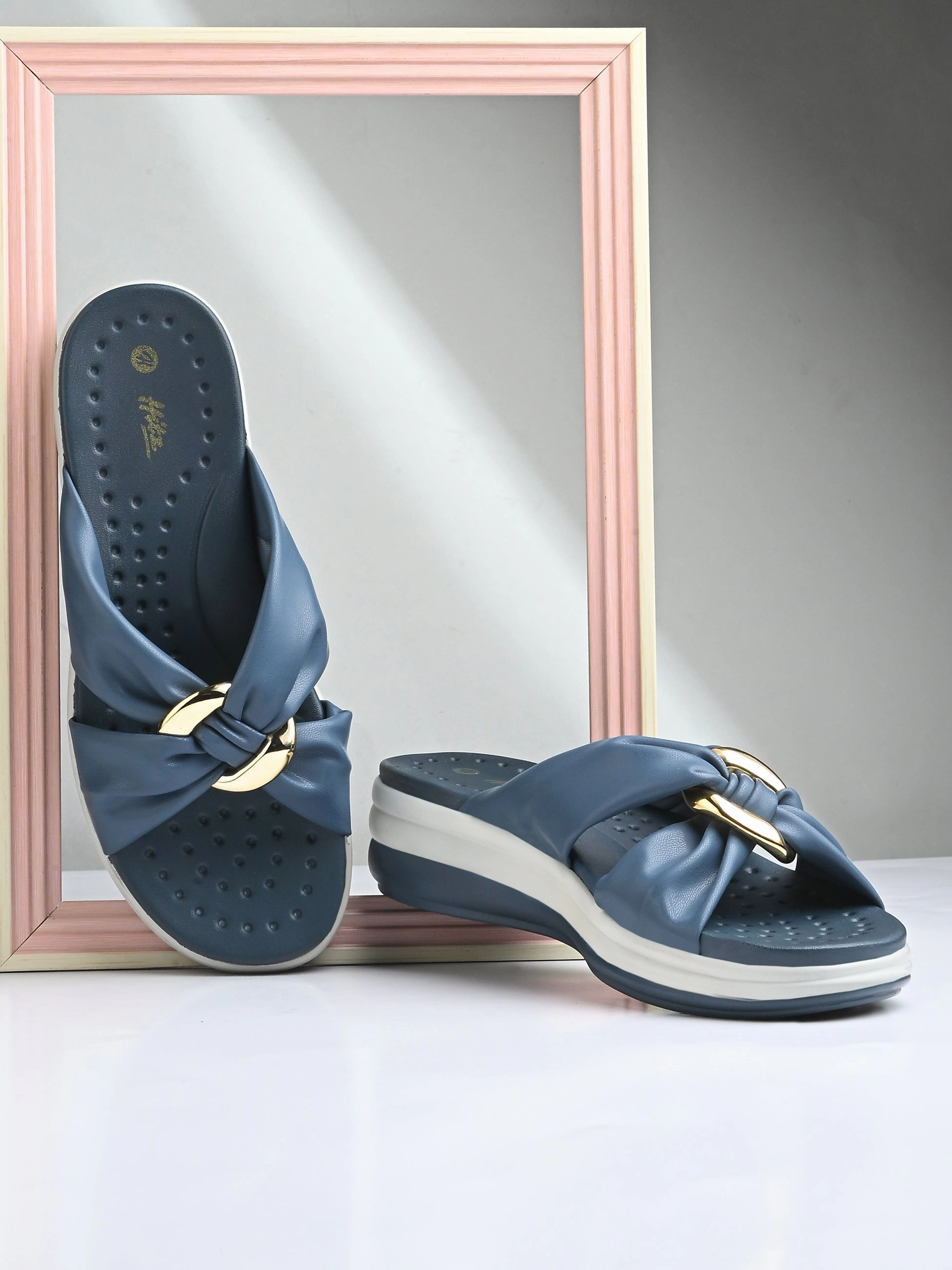 Barefoot Winter Slippers Nexa Knot Slippers