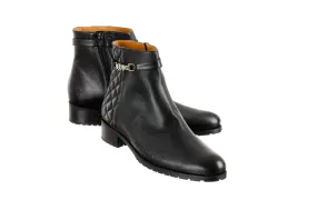 Wide Fit Comfortable Ankle Boots Via Jeanne