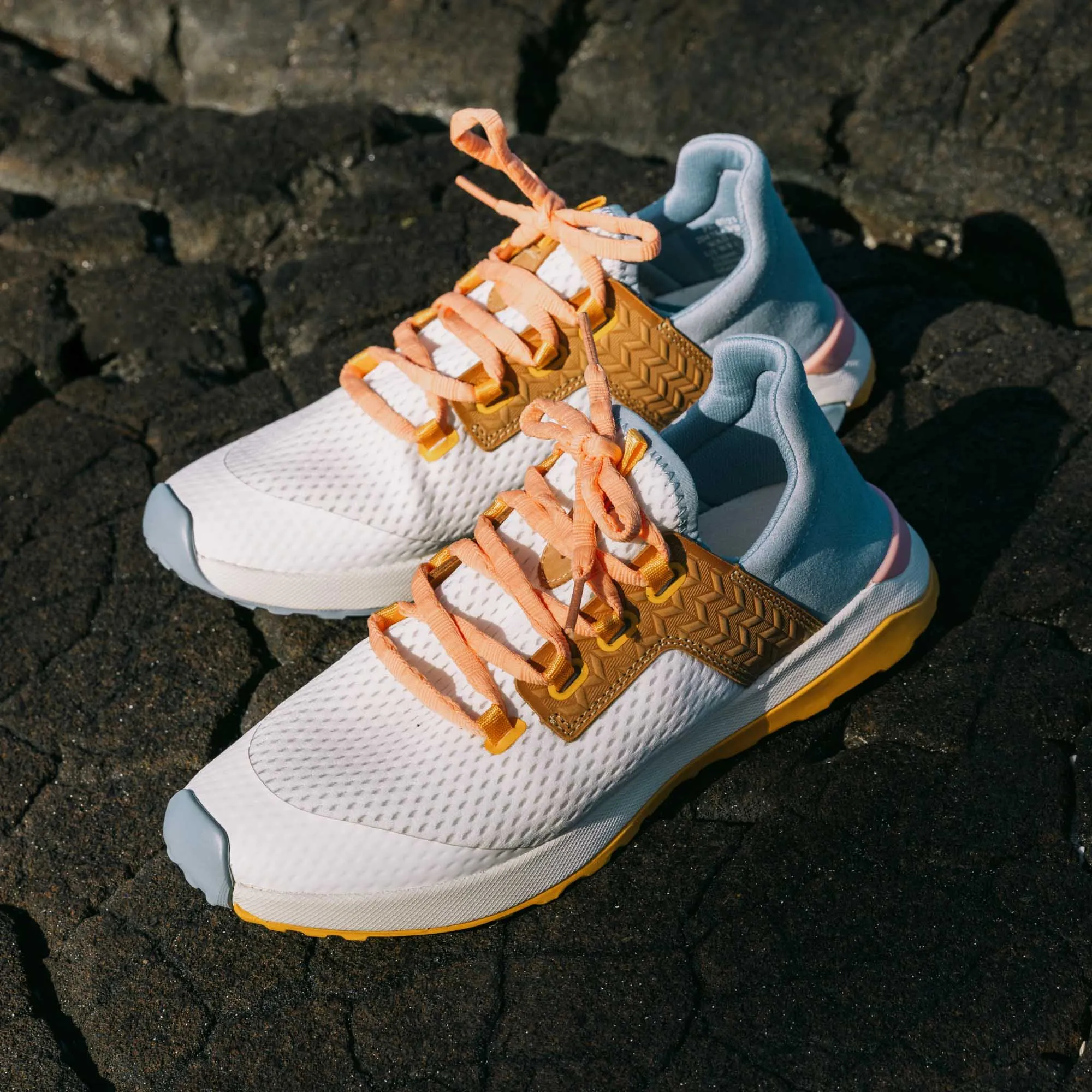 Wailuku - Bright White / Sea Ice Tennis Shoes That Look Like Boots