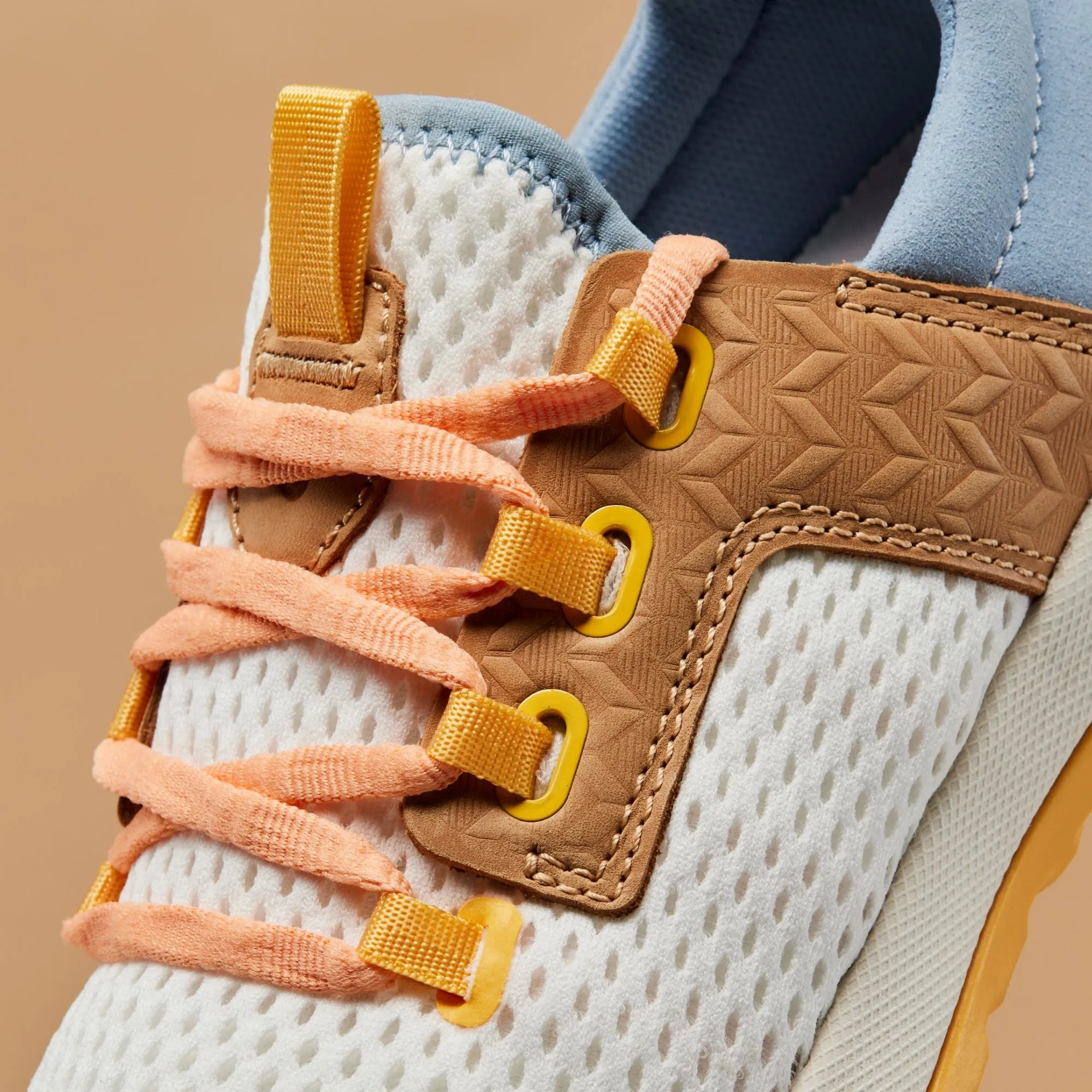 Wailuku - Bright White / Sea Ice Retro Style Tennis Shoes